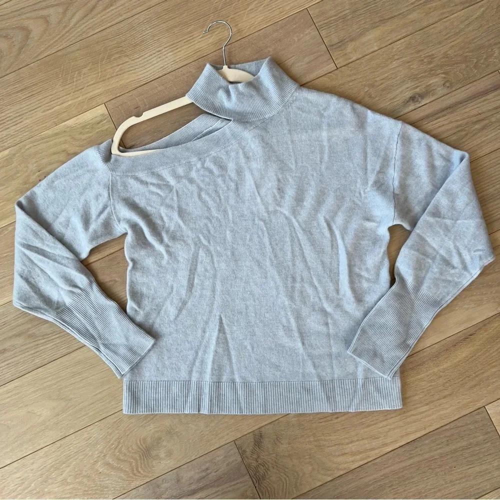 Naadam Women’s Turtleneck One Shoulder Cashmere Sweater Pale Blue Small Chic NWT